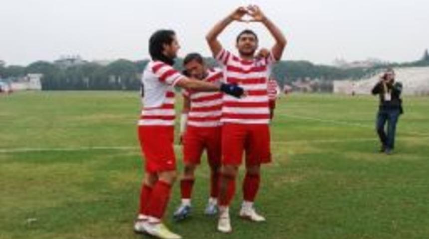 Salihli Belediyespor, İzmir Deplasmanından 3 Puanla D&ouml;nmek İstiyor