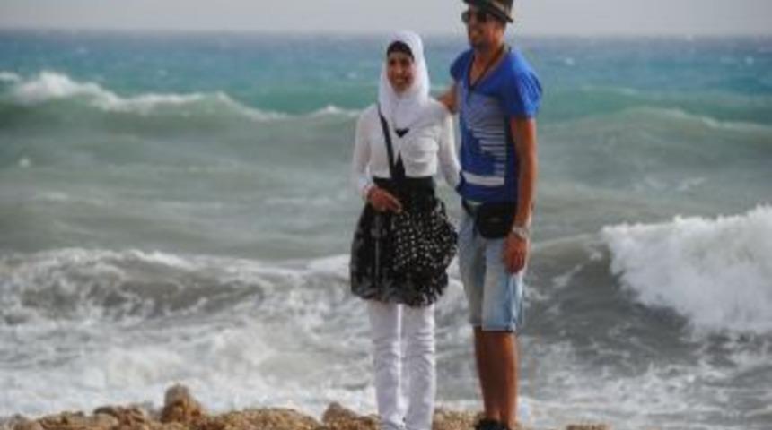 Avrupa &Uuml;lkelerinde Yaşayan Araplar Da Tatil I&ccedil;in Antalya'yı Tercih Ediyor