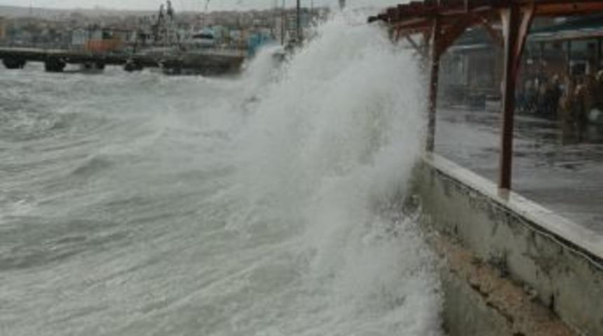 Tekirdağ&rsquo;da Lodos Etkili Oluyor