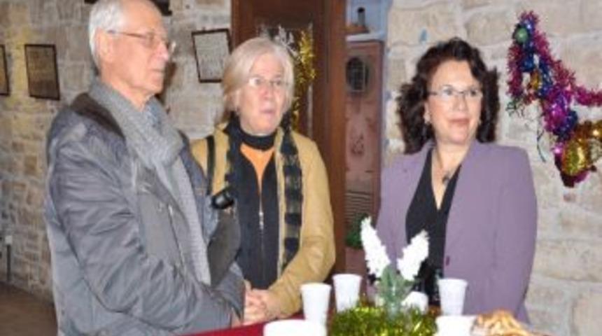 Sanat&ccedil;ı Ve Sanatseverler 2013 İ&ccedil;in Biraraya Geldi