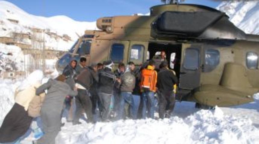 Askeri Helikopterler, Doğu'da Hayat Kurtarmaya Devam Ediyor