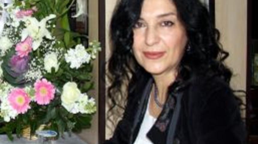 Nazan Bekiroğlu: Diziler Kitapları Yansıtmıyor, Bu, Yazara Saygısızlık