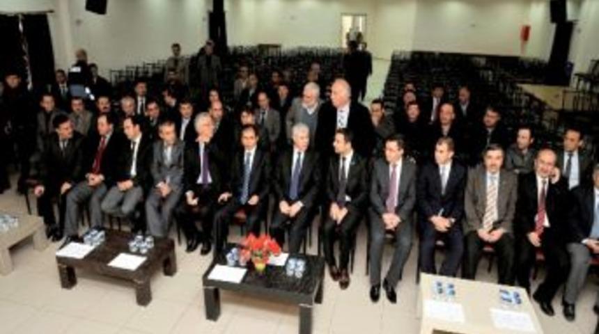 Karahallı&rsquo;nın Ekonomik Potansiyeli D&uuml;zenlenen &Ccedil;alıştayda Masaya Yatırıldı