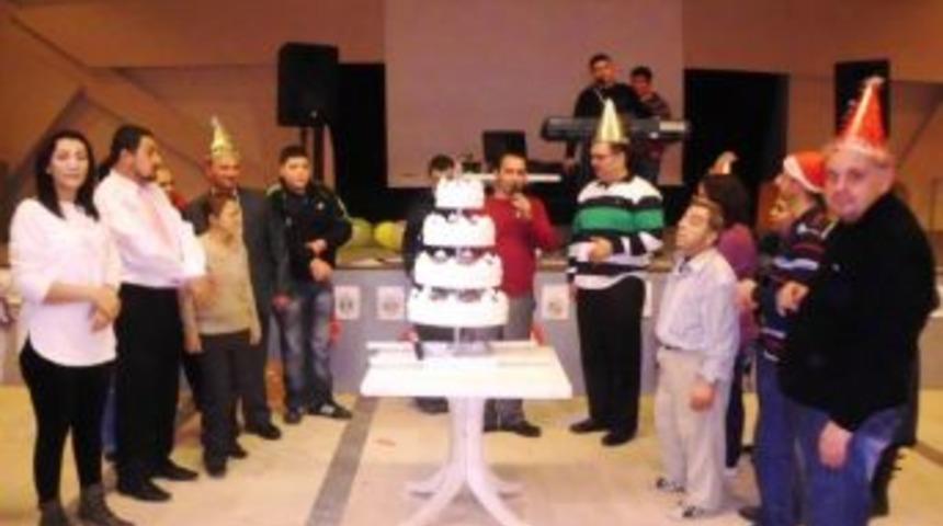 Ayvalıklı Engelliler 2013 Yılına Eğlenerek Girdi