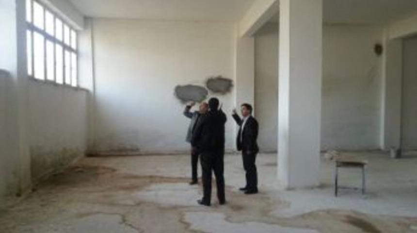 Kaymakam Tekstil At&ouml;lyesinin &Ccedil;alışmalarını İnceledi