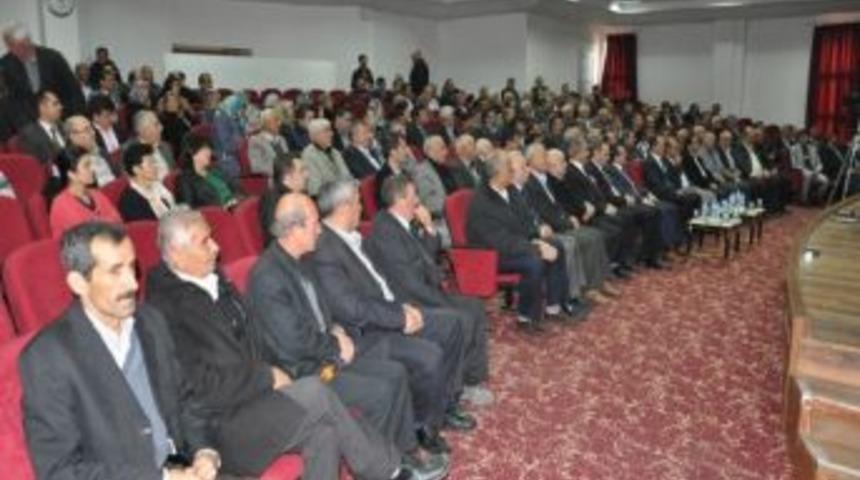 G&ouml;rdes'te B&uuml;y&uuml;kşehir Yasası Bilgilendirme Toplantısı D&uuml;zenlendi