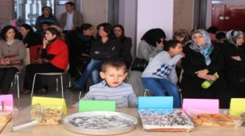 &Ouml;zel Aba Koleji Velileri, En Lezzetli Tatlıyı Yapmak I&ccedil;in Yarıştı