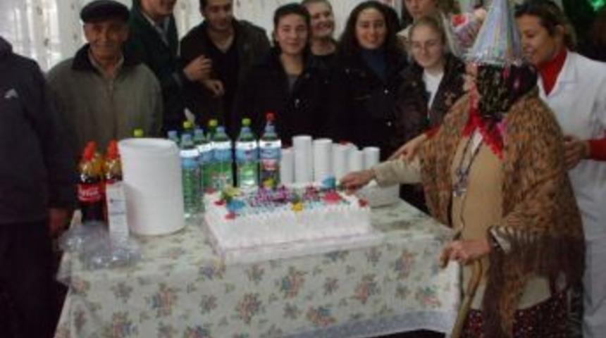 Huzurevi&rsquo;nde 2012'ye Duygusal Veda