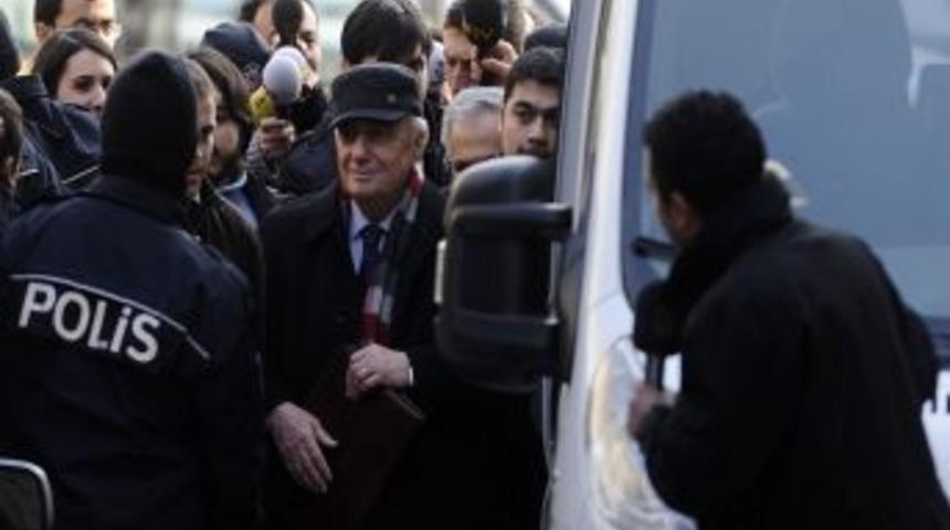 Today&rsquo;s Zaman Emine &Uuml;rek&rsquo;i &lsquo;yılın Kişisi&rsquo;, Balyoz Kararını &lsquo;yılın Olayı&rsquo; Se&ccedil;ti
