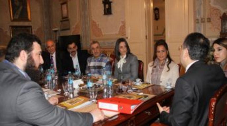 Katar Prensesi, Dar&uuml;laceze&rsquo;yi Ziyaret Etti