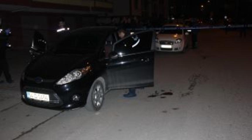 Başından Vurulan Kadın Ağır Yaralandı