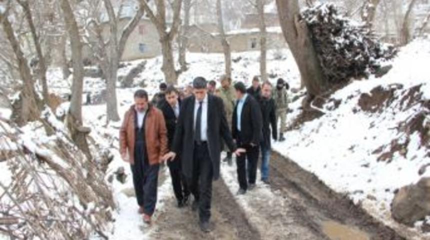 İl&ccedil;e Kaymakamı Erdem'den Sınır K&ouml;ylerine Ziyaret