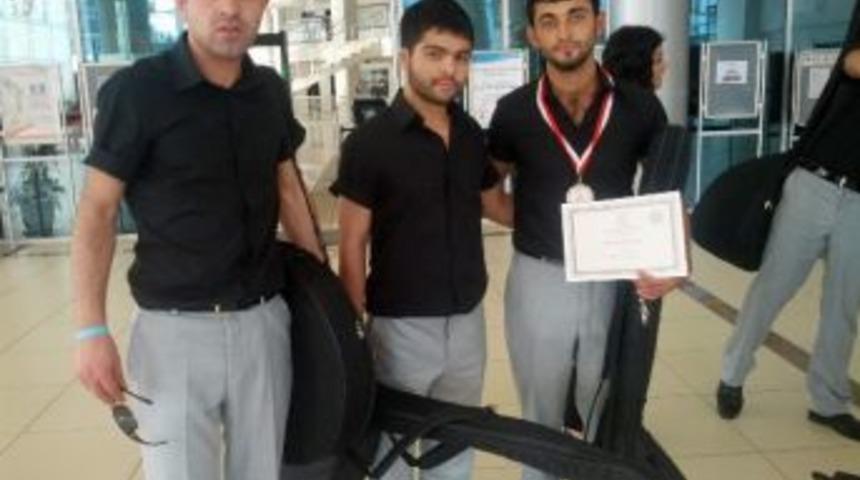 İller Arası Ses Yarışmasına Katılan Kırşehir Gen&ccedil;lik Merkezi D&ouml;rd&uuml;nc&uuml; Ve Beşinci Sırayı Aldı