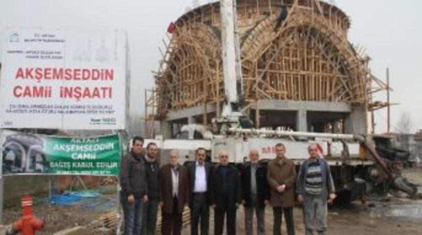 Akyazı Akşemseddin Camii&rsquo;nde B&uuml;y&uuml;k İlerleme