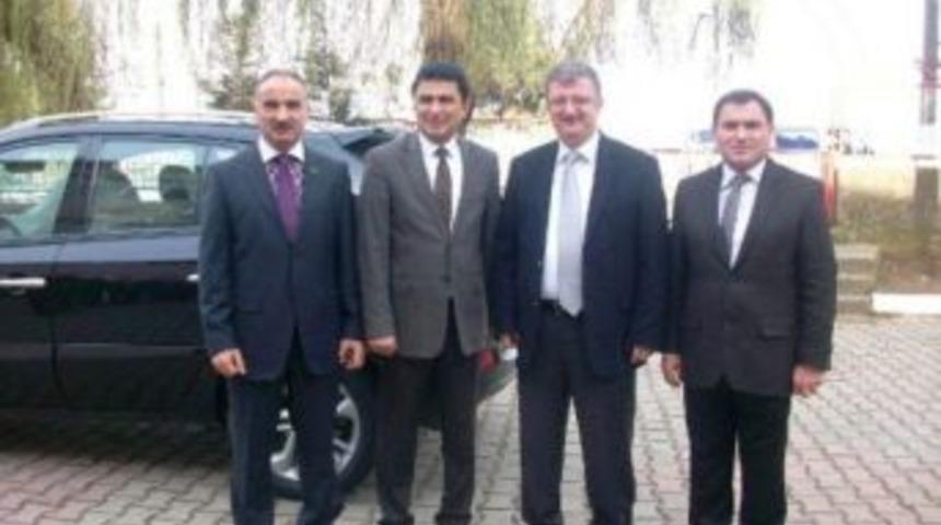 Tirebolu Kaymakamı Yaran, K&uuml;t&uuml;phane A&ccedil;ılışı Yaptı