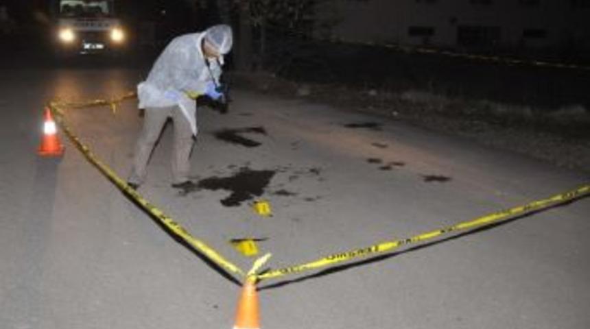 Aksaray&rsquo;da Bı&ccedil;aklı Kavga: 1 Yaralı