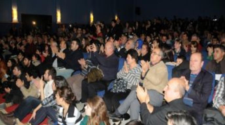 Balıkesir'de Neşet Ertaş Anısına Konser