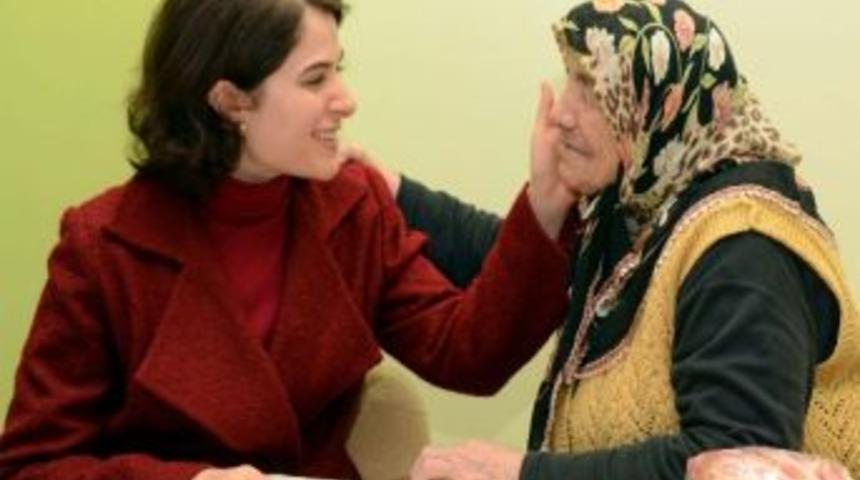 Vali K&uuml;&ccedil;&uuml;k&rsquo;ten Yılbaşı Gezileri