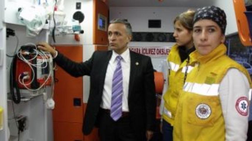 Milletvekili Yurttaş, Yeni Ambulansın Tanıtımını Yaptı
