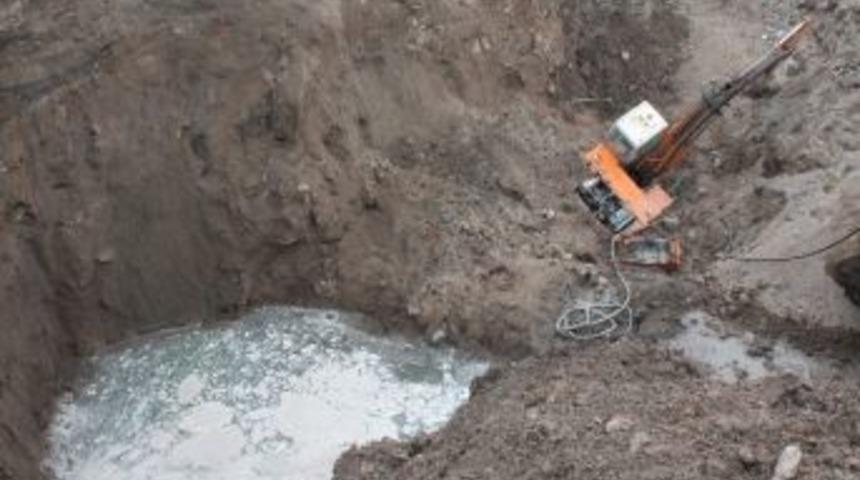 Kep&ccedil;eli Defineciler Kazdıkları Kuyuya D&uuml;şt&uuml;