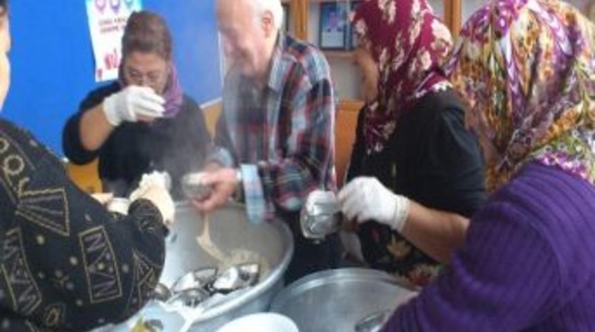 Namık Kemal Ortaokulu&rsquo;nda Pilav G&uuml;n&uuml; D&uuml;zenlendi