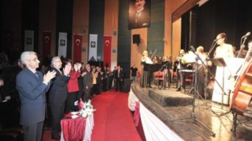 Anadolu Rapsodisi Osmaniye&rsquo;de Sahnelendi