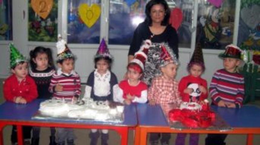 Anaokulu &Ouml;ğrencilerinden Yeni Yıl Partisi