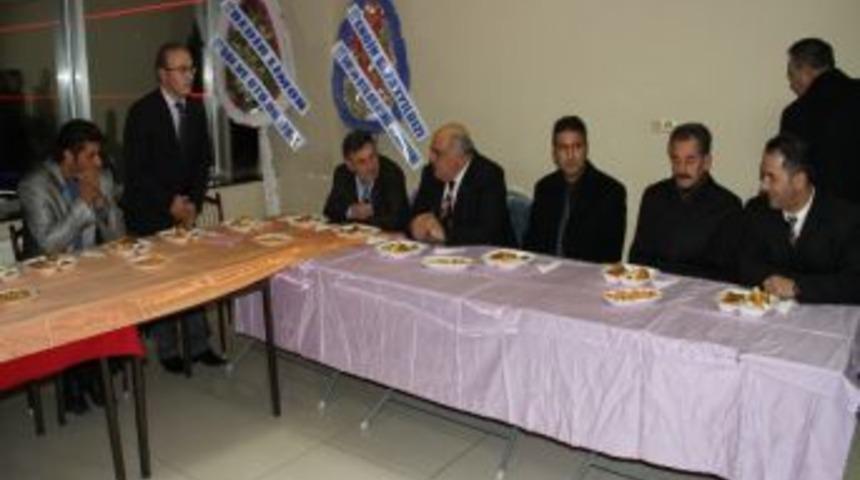 Erzincan Belediyesi Y&ouml;neticilerinden Sivil Toplum &Ouml;rg&uuml;tlerine Ziyaret