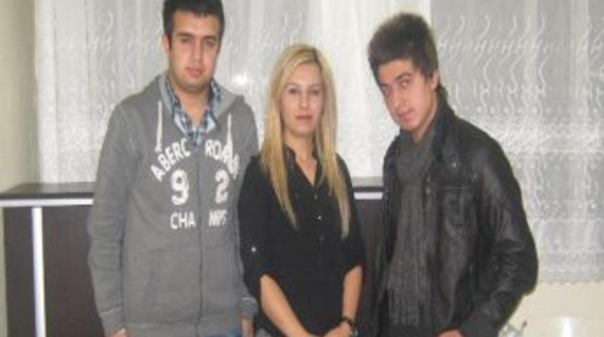 Niğdeli &Uuml;niversite &Ouml;ğrenciler Odt&uuml; Olaylarına Tepki G&ouml;sterdi