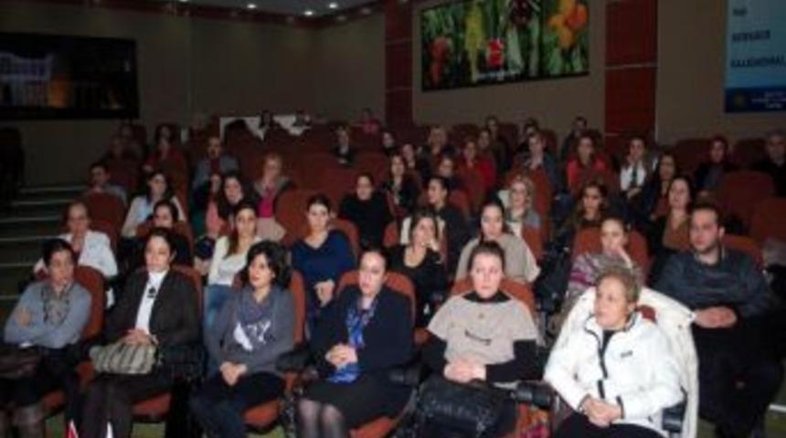 Salihli'de "iletişim Hataları" Konulu Seminer D&uuml;zenlendi