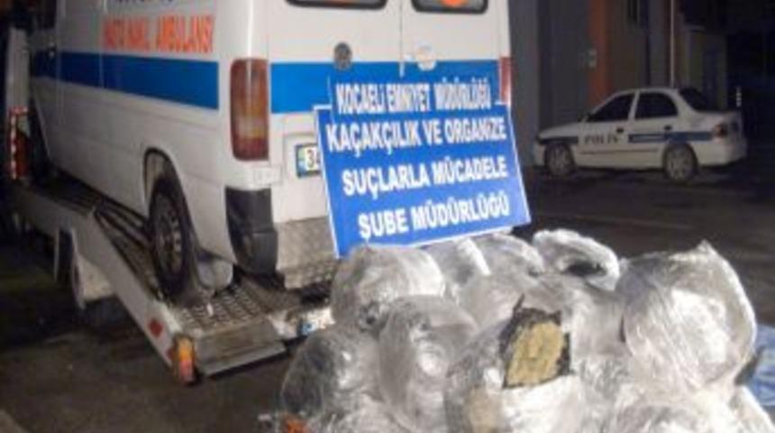 Ambulans I&ccedil;inde İstanbul'a G&ouml;t&uuml;r&uuml;len 260 Kilogram Esrar Ele Ge&ccedil;irildi