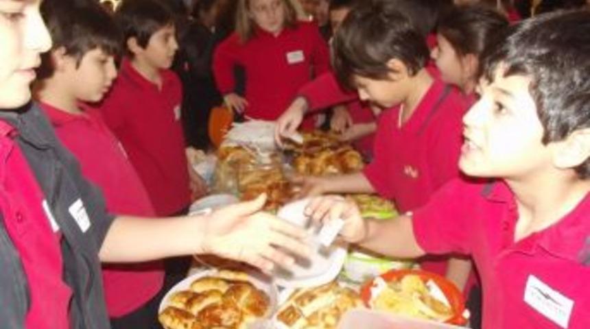 İngilizceyi Alışverişte Pekiştiriyorlar