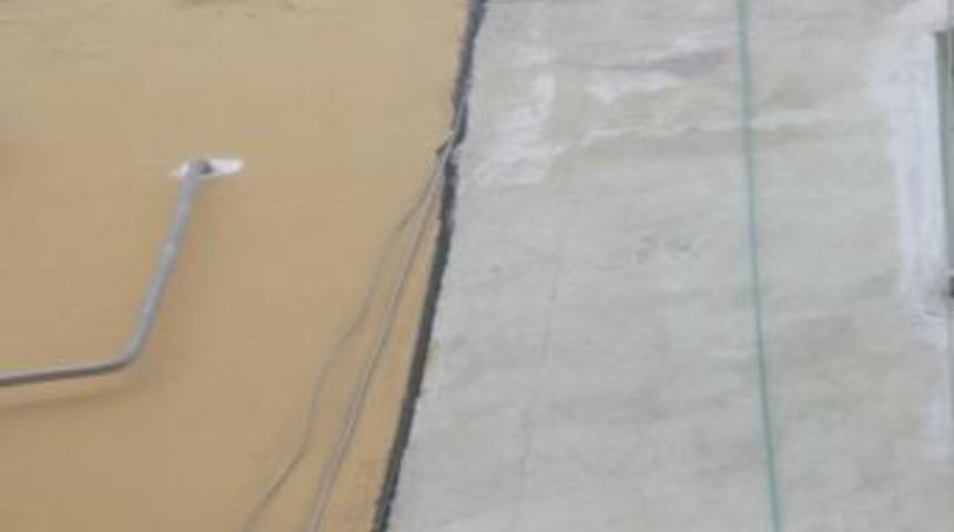 &Ouml;demiş&rsquo;te İki Bina Arasında Oluşan A&ccedil;ıklık, Mahalle Halkını Tedirgin Etti