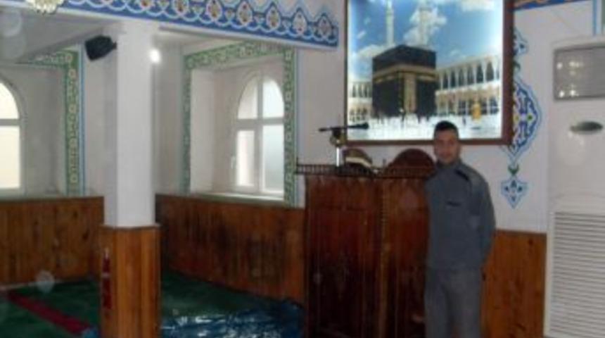 Mollabey Merkez Camii'nde Tadilat &Ccedil;alışmaları Aralıksız S&uuml;r&uuml;yor