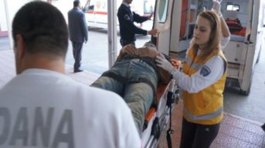 Adana'da Belediye Inşaatında G&ouml;&ccedil;&uuml;k: 7 Yaralı