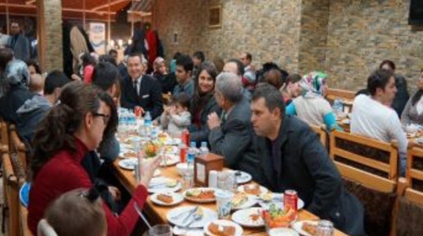 Yozgat&rsquo;taki Egeliler Yemekte Bir Araya Geldi