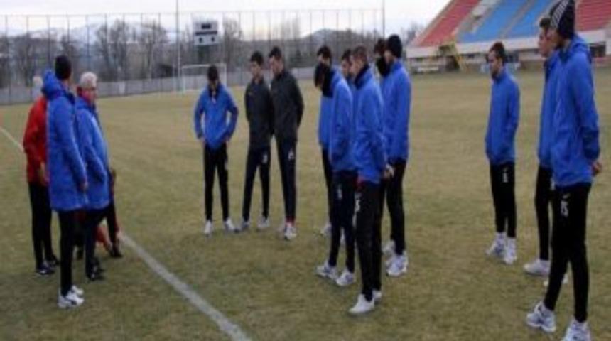 4 Eyl&uuml;l Belediyespor İkinci Yarı Hazırlıklarına Başladı