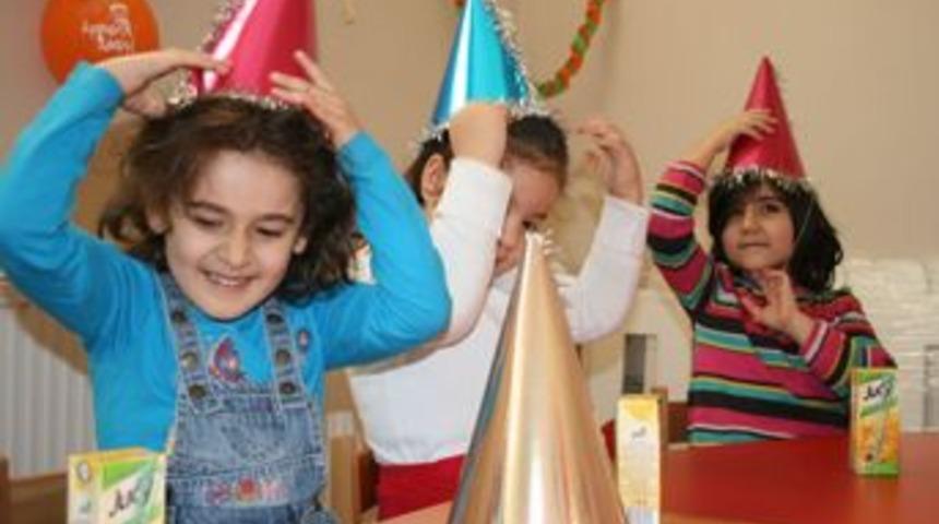 Miniklerden Yeni Yıla Merhaba