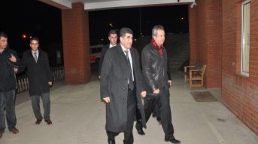 Abant İzzet Baysal &Uuml;niversitesi Rekt&ouml;r Yardımcısı Prof. Eryiğit Darp Edildi