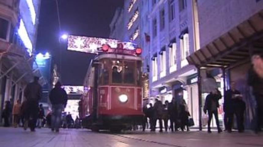 Taksim Meydanı Yılbaşına Hazır