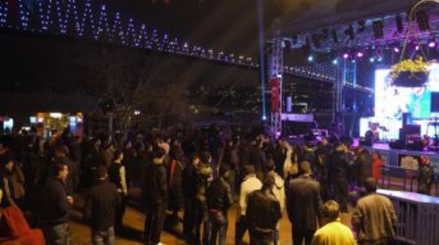 Ortak&ouml;y'de Yılbaşı Coşkusu Başladı