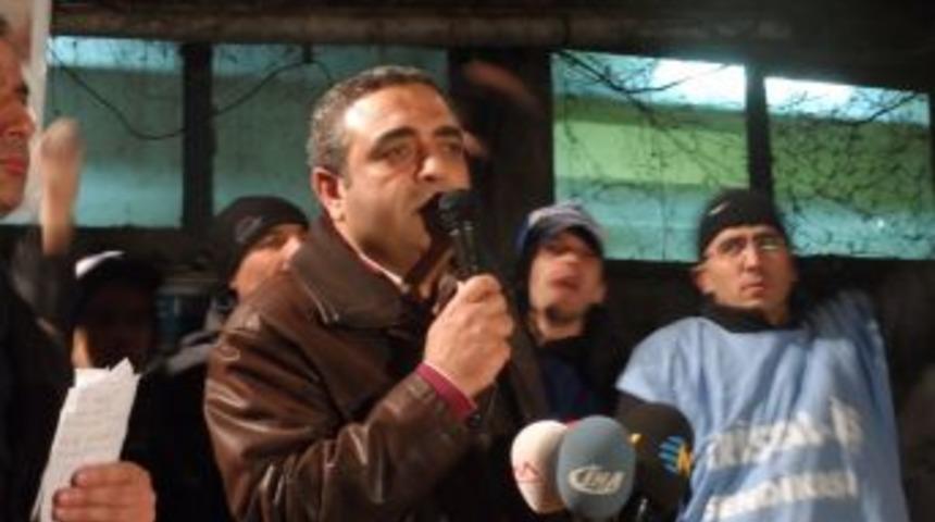 İşten &Ccedil;ıkarılan Iş&ccedil;iler, Yeni Yıla Eylem Yaparak Girdi
