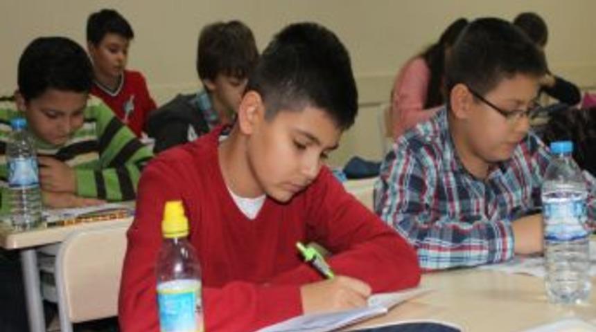 Safvet Koleji &Ouml;ğrencileri Cambridge'in 'UCLES' Sınavlarına Hazırlanıyor