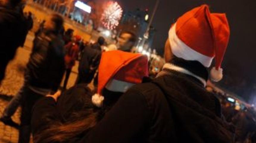 Yeni Yıla Taksim&rsquo;de Girdiler