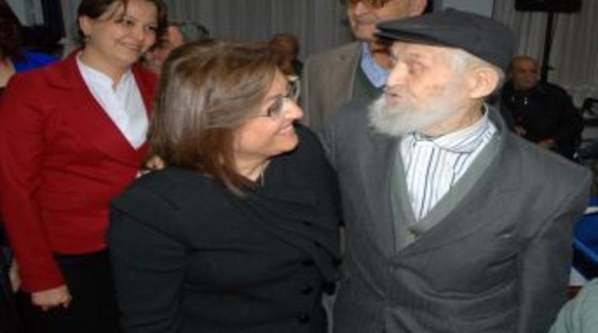 Bakan Şahin&rsquo;den, Yeni Yılda Bebek Bekleyen Ailelere G&uuml;zel Haber