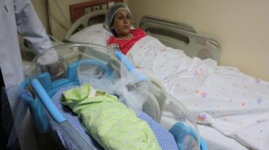 Ankara'da Yeni Yılın İlk Bebeği Erkek Oldu