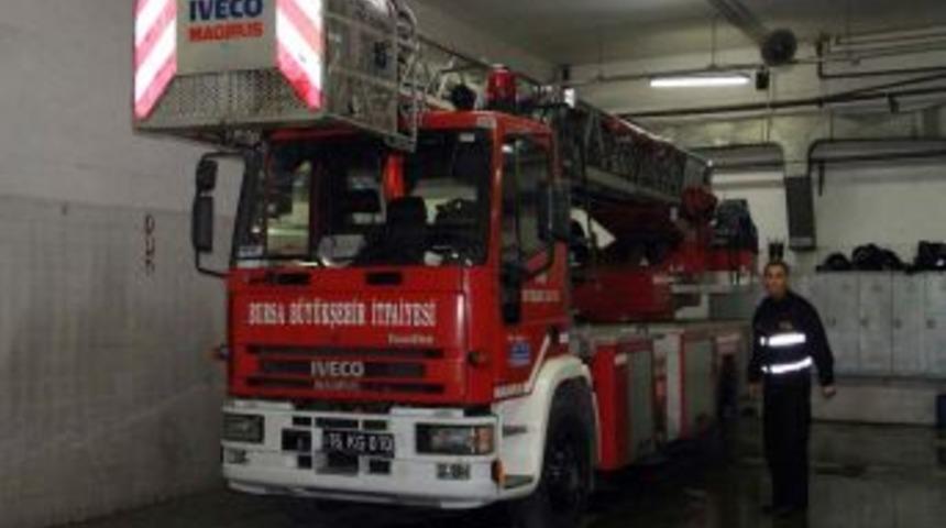 Yeni Yıla Yangın S&ouml;nd&uuml;rerek Girdiler