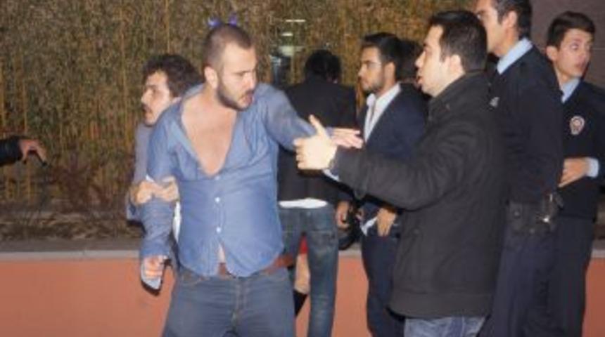 Şişli'de Alkoll&uuml; Gen&ccedil;ler Birbirine Girdi