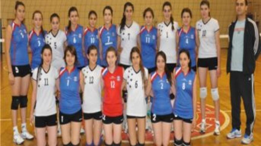 Soma'nın Sultanları Alaşehir'i 3-0 Mağlup Etti