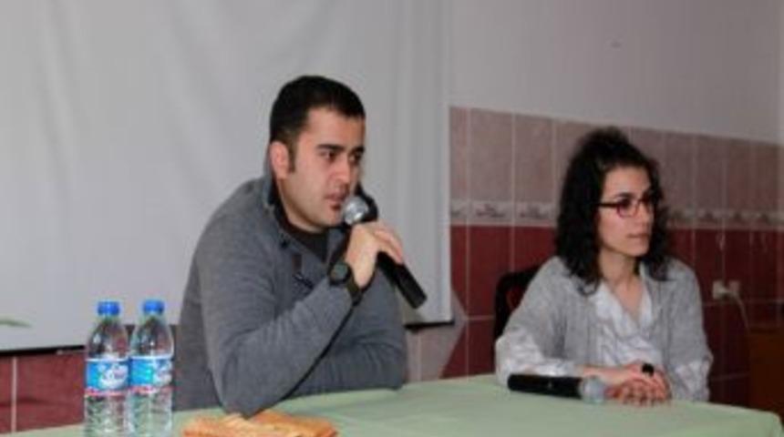 Y&ouml;netmen Karakaya &Ouml;ğrencilerle Bir Araya Geldi